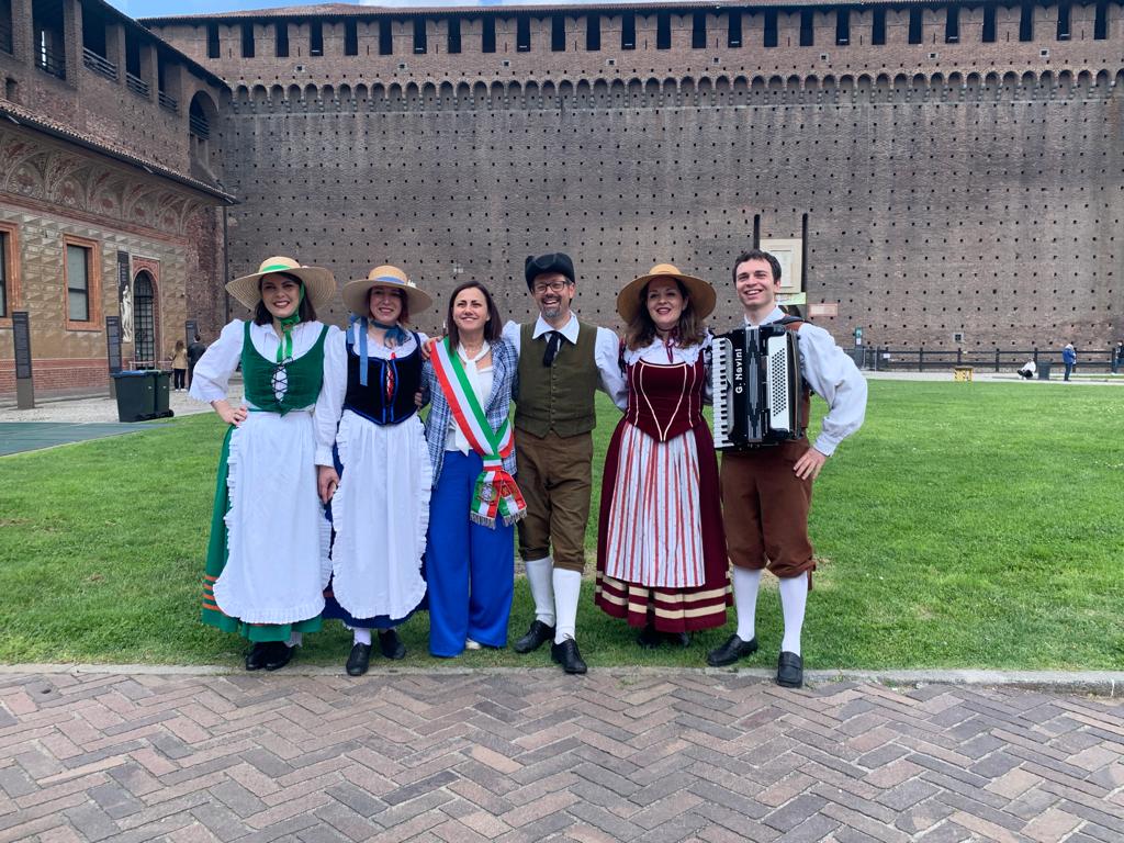 toscana economy- Lucignano promuove la Maggiolata al Castello Sforzesco
